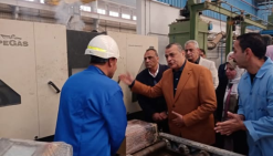 وزير الإنتاج الحربي يتفقد 